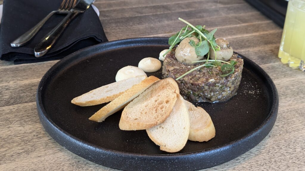 Tartare de wapiti, le cellier gatineau