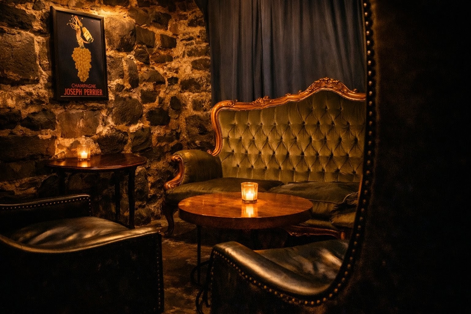 Jackalope Ottawa victorian sofa